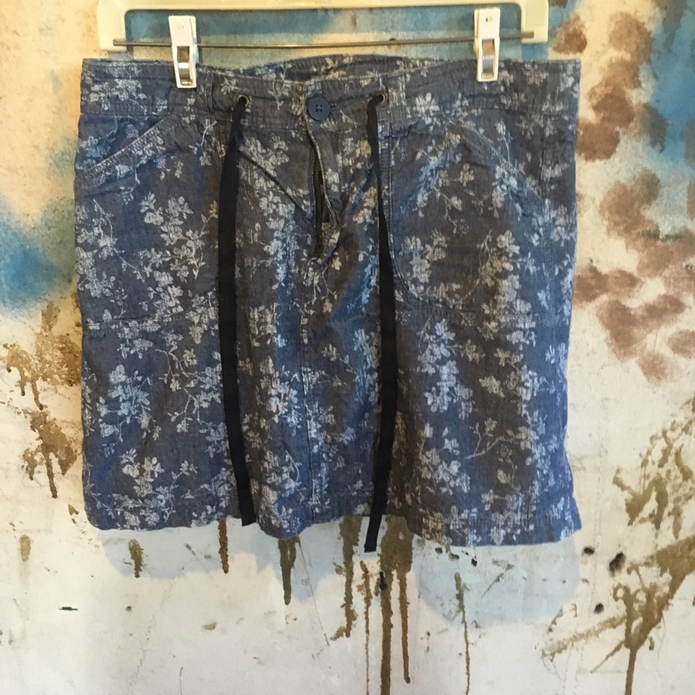 White Stag blue skort
